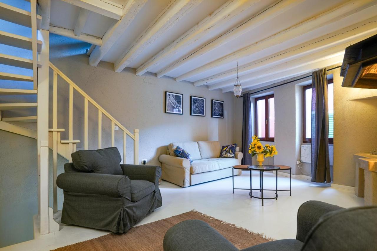 Deluxe Apartment Casa Flores With Sea View & Terrace โรวีน ภายนอก รูปภาพ