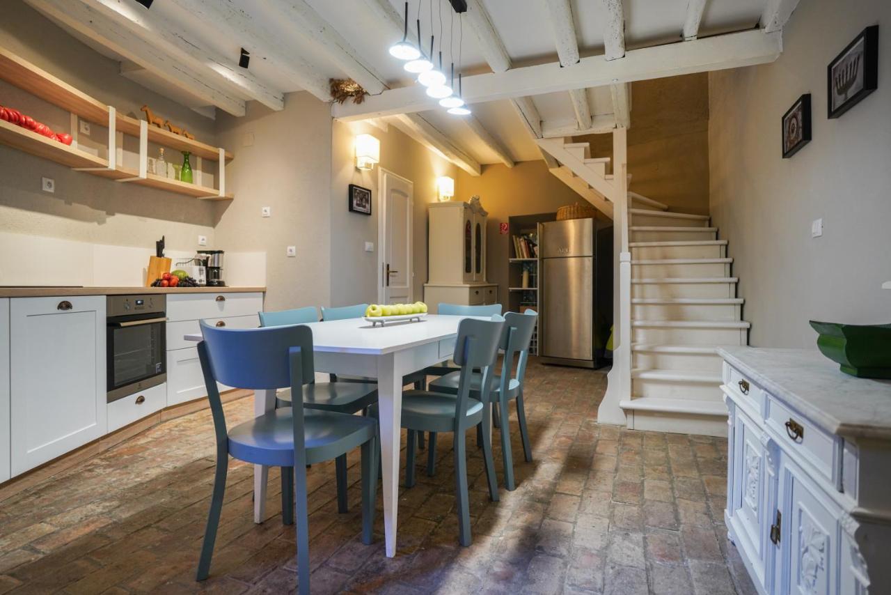 Deluxe Apartment Casa Flores With Sea View & Terrace โรวีน ภายนอก รูปภาพ