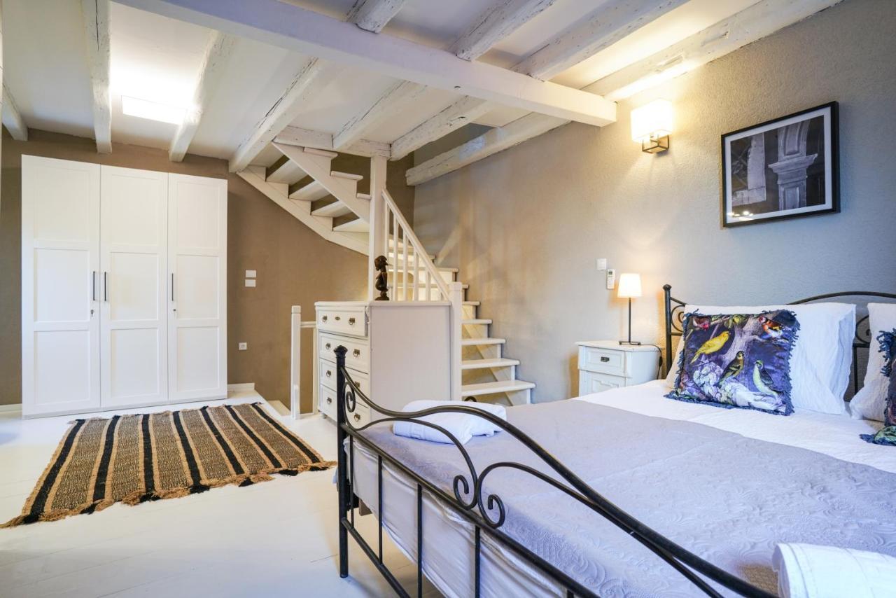 Deluxe Apartment Casa Flores With Sea View & Terrace โรวีน ภายนอก รูปภาพ